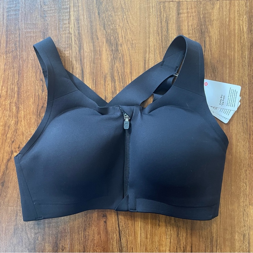 ✨BRAND NEW✨ lululemon Black Enlite Zip Front Bra